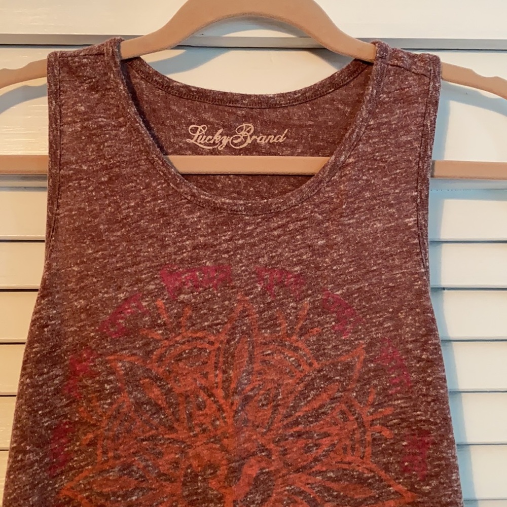 Flowy Racer-back Tank Top - Picture 2 of 4